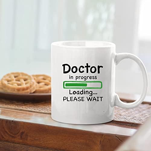 Доктор во тек се вчитува доктор кригла смешна иднина д -р дипломирање подарок на медицински докторат студент доктор на кафе, керамички чаши за