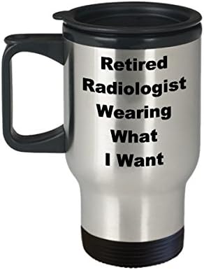 Пензионирана радиолошка патувачка кригла смешна кафе и идеја за пензионирање облека за пензионирање облечена во она што го сакам новите