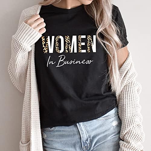 Ретро жени во деловна кошула претприемач во изработка на кошула иден претприемач кошула бизнис жени џемпер