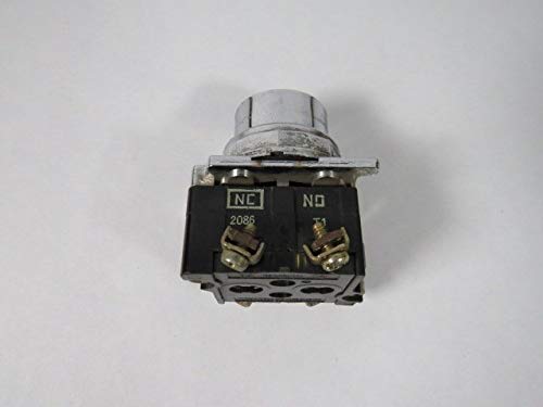 Cutler Hammer 10250T30g Oiltight и Watertight, отпорен на корозија, нелуминирана, 30-1/2mm, монтажа, прекинувач за копче со копче за контакт,
