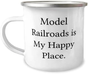 Инспиративен модел Подароци за железнички пруги, модел на железнички пруги е моето среќно место, совршен роденден 12oz Кампер кригла