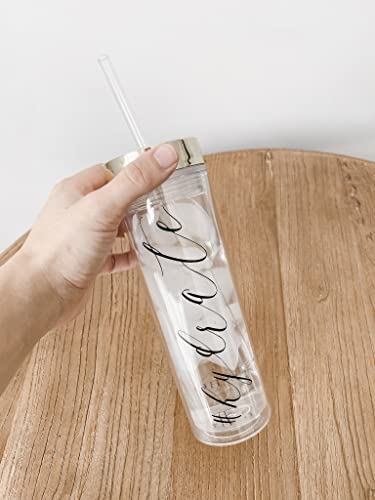Clear Tumbler - Hydrate - Акрилно шише со вода, БПА бесплатно, се вклопува во сопственикот на чаши, лето