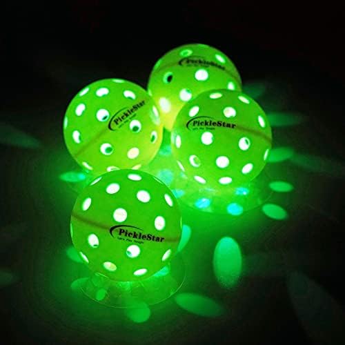 Picklestar LED осветли топки од мазга, USAPA стандардни на отворено 40 дупки жолти пикаболи со зелено светло 4 пакувања LED светлосни топки од