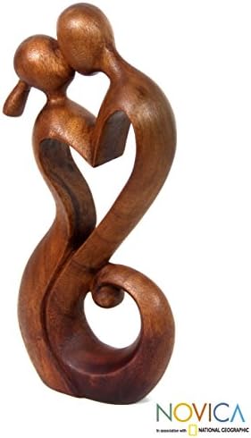 Новика кафеава романтична скулптура од дрво од дрво, 11,75 „Висок„ Вечен бакнеж “