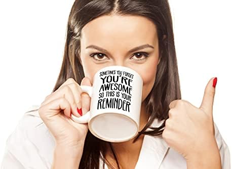 Инспиративни подароци за жени - „Понекогаш заборавате дека сте прекрасни“ кригла со кафе - мотивациони подароци за само -грижа