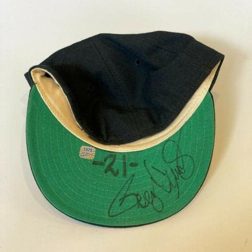 Роџер Клеменс потпиша во 1990 година во Бостон Ред Сокс игра користена бејзбол капа JSA COA - Автограмирани капи на МЛБ