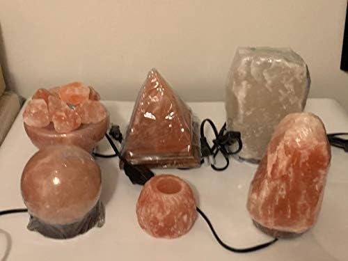 Рудник за сол Khewra, пирамида солена ламба, кристална хималајска сол ламба со дрвена основа, кабел за приклучок, вклучен/исклучен прекинувач и