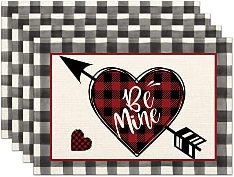 Денот На вљубените Macemats Сет на 4, Бивол Карирани Со Љубов Срца Стрелка Отпорни На Топлина Место Душеци, Годишнината Свадба Маса Декори За Фарма