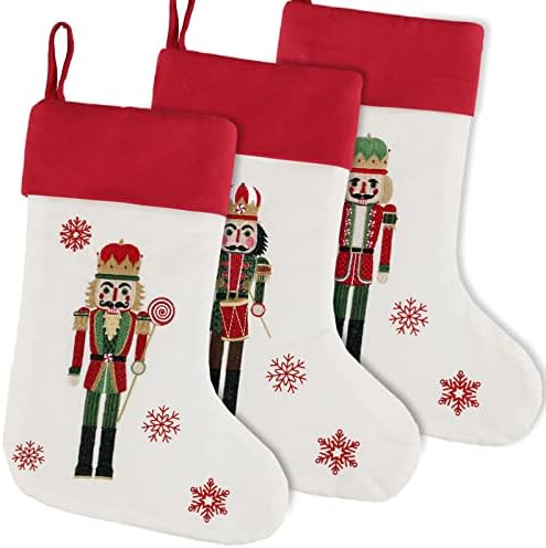 Божиќни чорапи на Меривудс 3 пакувања 18 инчи, голема везена игла на оревчести исказини Божиќни порибувања за семејство, земја