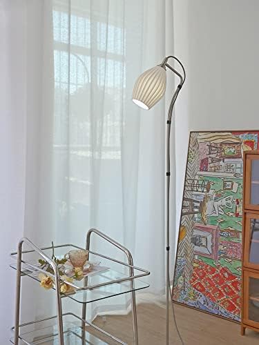 Светилка за атмосфера од орев, нордиска дневна соба, подлова ламба софа по ламба за студирање во спална соба