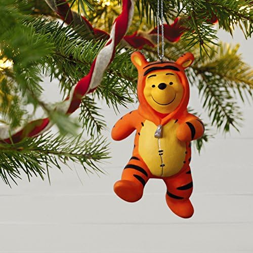 Hallmark Keepsake Christmas Ornament 2018 година датира, Дизни Вини Костумот Пух и Тигер исто така