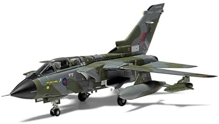 За Corgi Panavia Tornado Gr.4 ZG752, Шема за пензионирање, РАФ Мархам, март 2019 година 1/72 Диекаст Авион претходно изграден модел